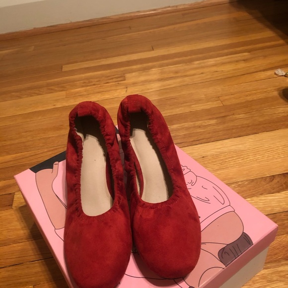 Red suede heels - Picture 2 of 3